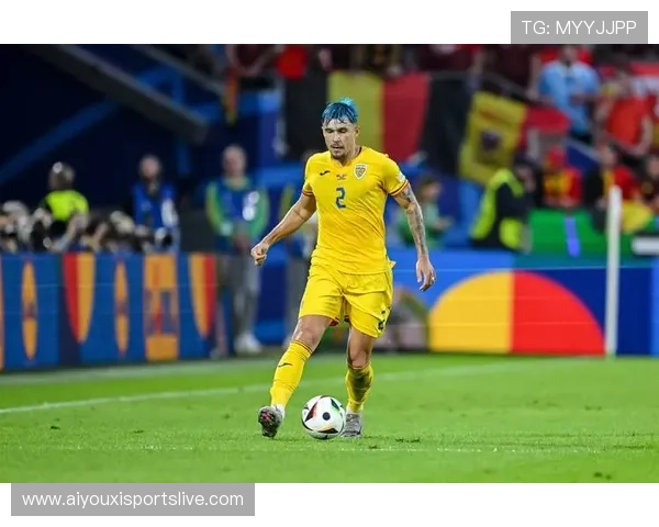 巴列卡诺与右后卫拉提乌续约至2030年，后防核心留队稳定阵容